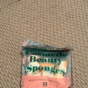 Cosmetic Beauty Sponges - 32 Pieces